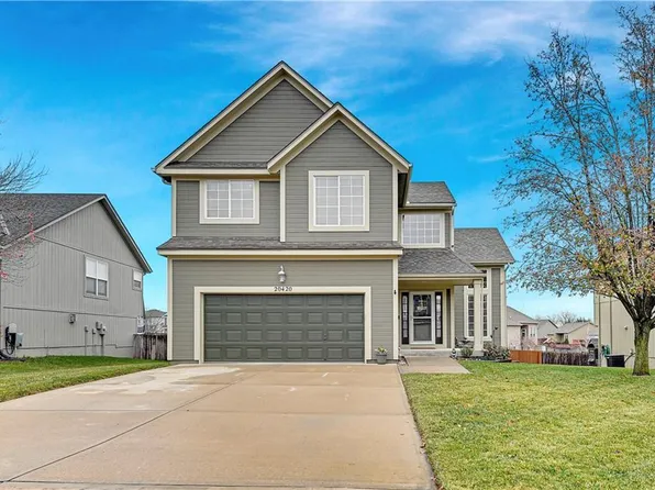 20420 W 125th Pl, Olathe, KS 66061