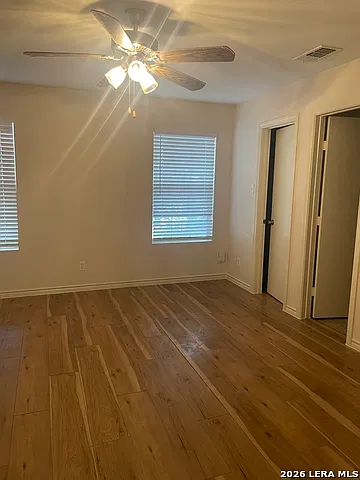 3 bed, 2.5 bath, 5060 sqft, $1,295 — Photo 3