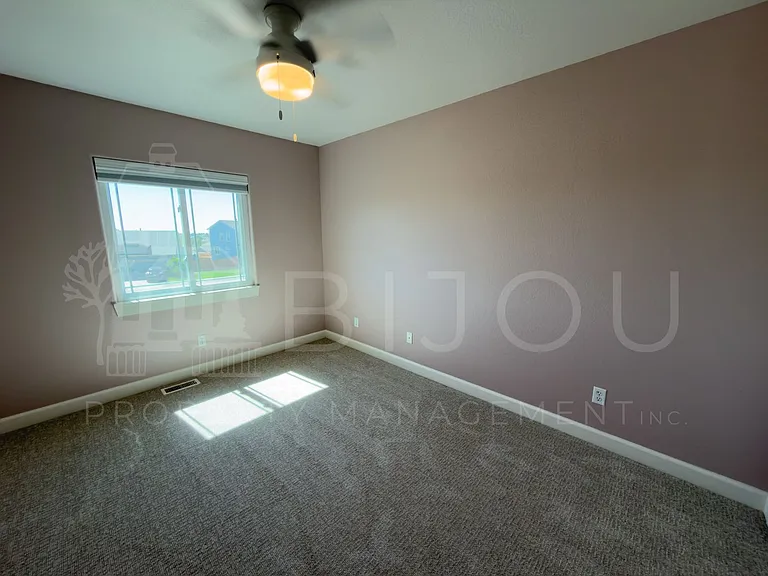 6733 Summer Grace St — Photo 18