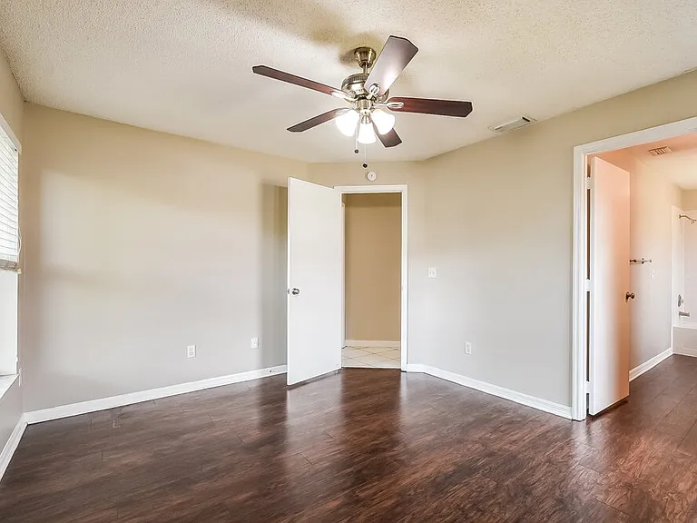 145 Burnsed Pl — Photo 8
