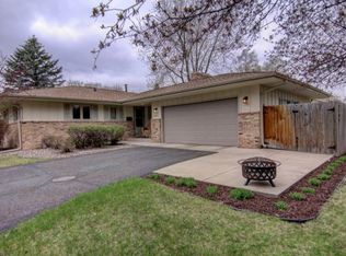 2105 Valders Ave N, Golden Valley, MN 55427