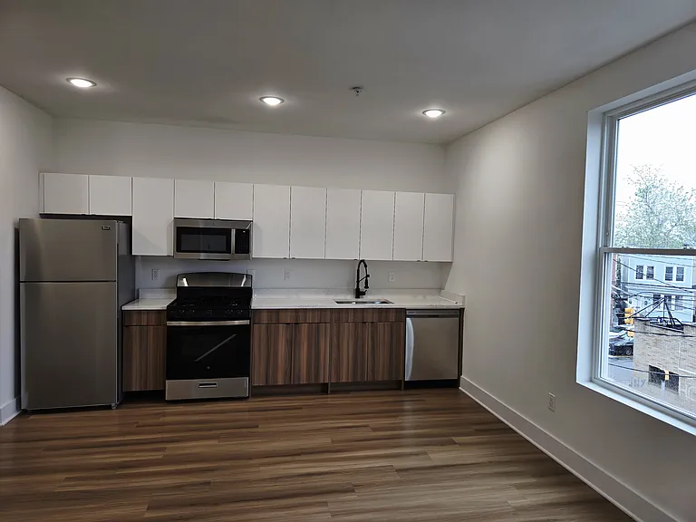 32 McAdoo Ave #504 — Photo 11
