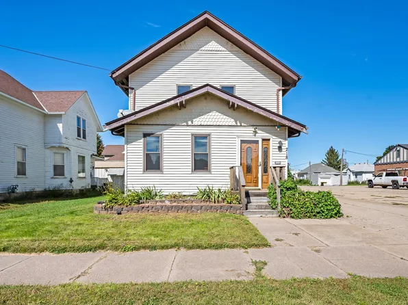 218 W 3rd St, Fairmont, MN 56031