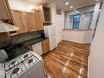 Rented by KNOCKKNOCK LLC