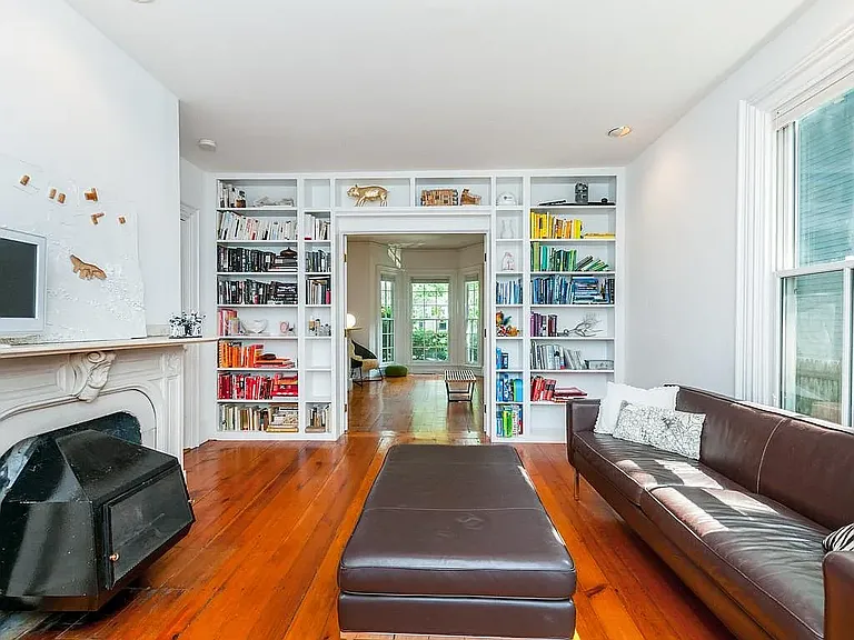 220 Harvard St #1 — Photo 19