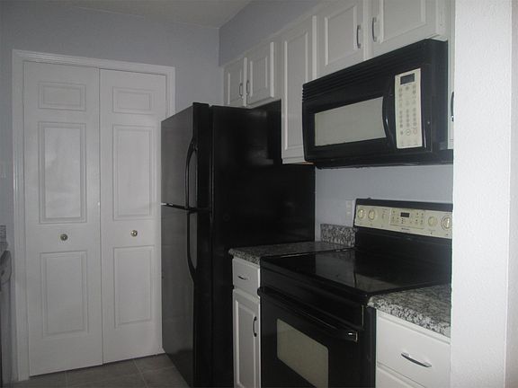 5th image of 7122 Premont St #101