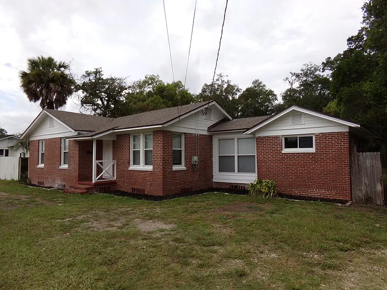 2924 Southside Blvd — Photo 1