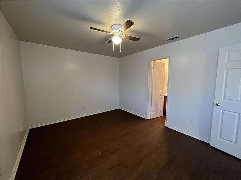 3407 Toledo Dr #D — Photo 25