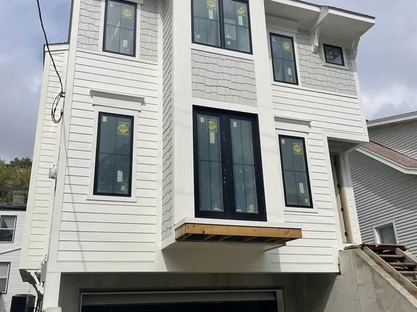 1002 Paradrome St, Cincinnati, OH 45202