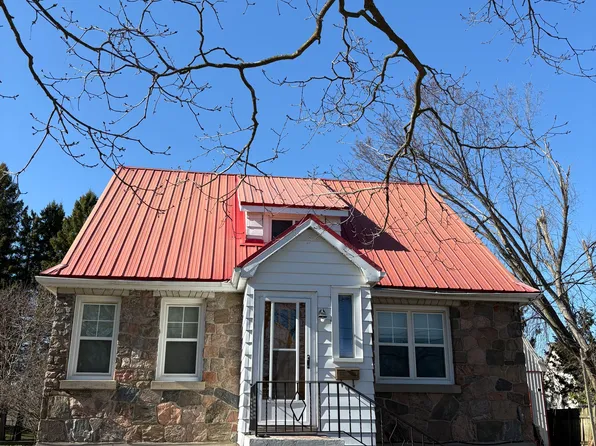 2216 Victoria St N, Innisfil, ON L9S 1K5