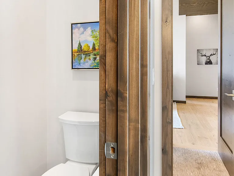 140 Monitor Dr — Photo 44