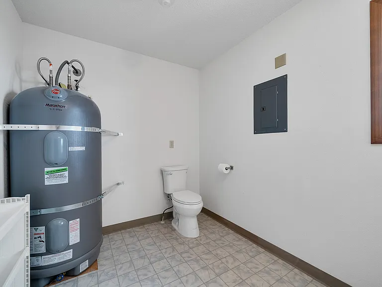 461 Terrace Dr — Photo 7