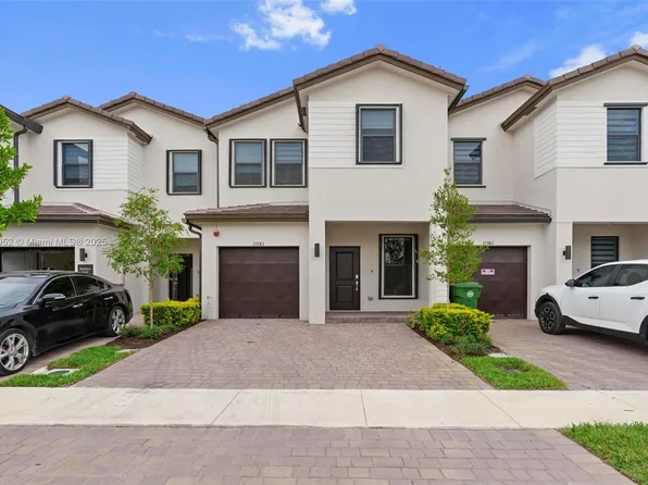 15983 SW 2nd Pl, Hollywood, FL 33027