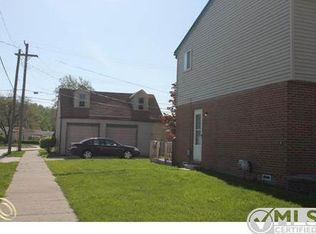 28316 Florence St, Saint Clair Shores, MI 48081