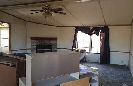 4th image of 298 NW Canton Ln