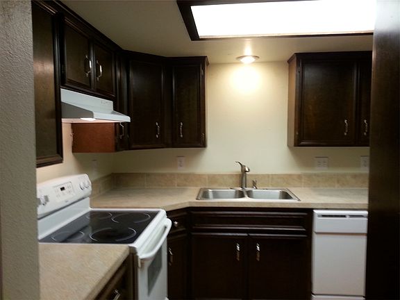 3rd image of 8415 Edgewater Dr SW #8417