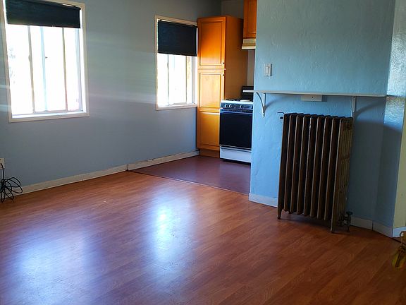 3rd image of 1907 San Joaquin St APT H