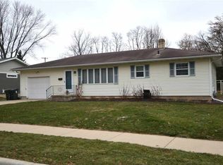 835 Laura St, Sun Prairie, WI 53590
