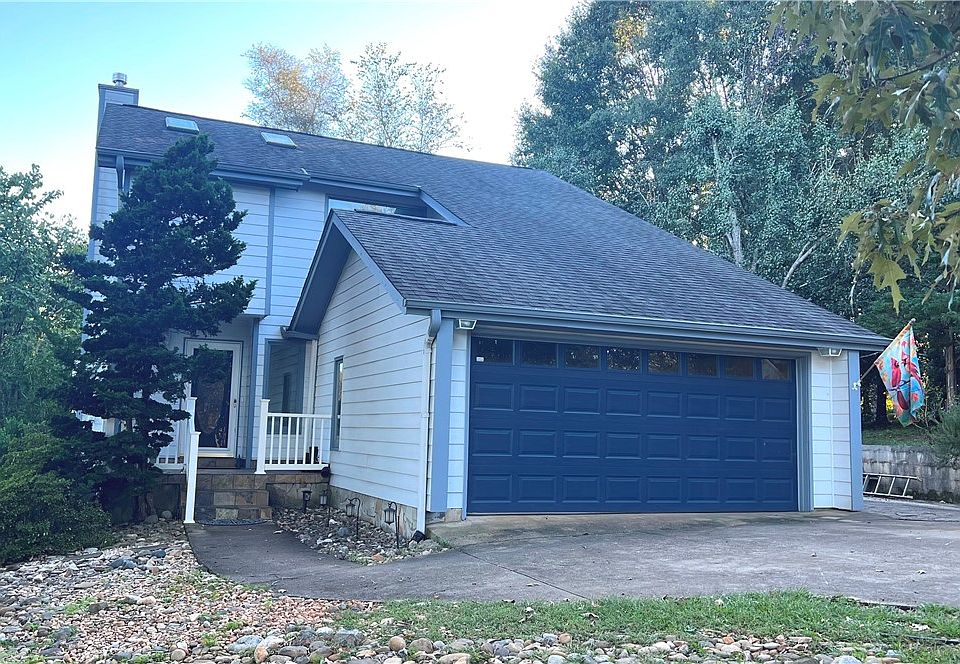 1st image of 109 Lake Ridge Cir