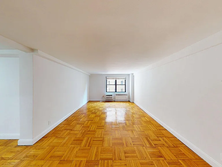 141 E 89th St #8M — Photo 2