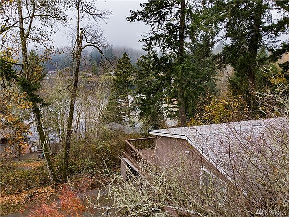 3rd image of 10810 Tempo Lake Dr SE