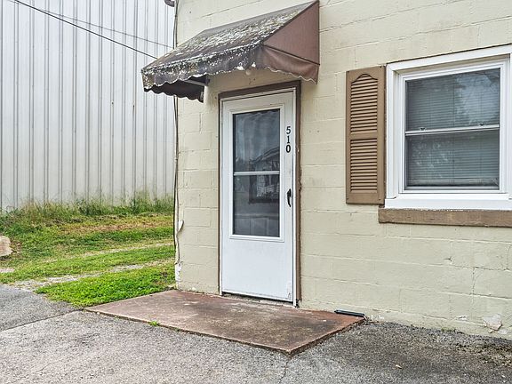 4th image of 510 Washington Ct
