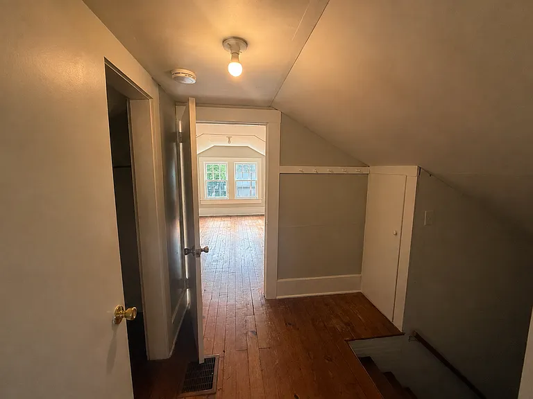 513 Alamance Rd — Photo 14