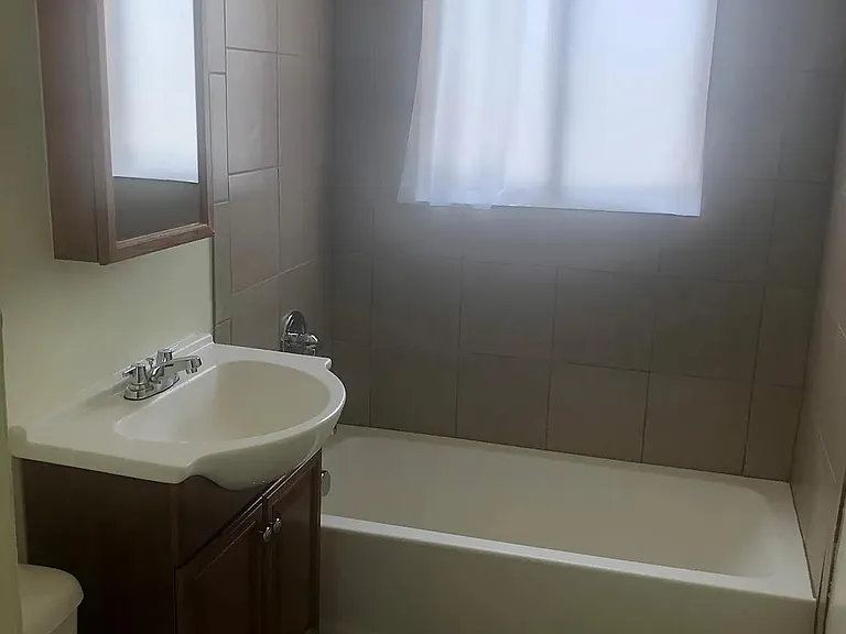 1295 S Forest St — Photo 3