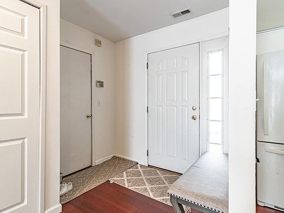 3rd image of 33824 N Berwick Ln