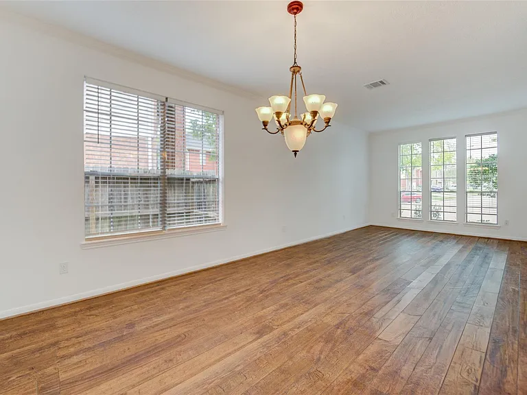16464 Beewood Glen Dr — Photo 10