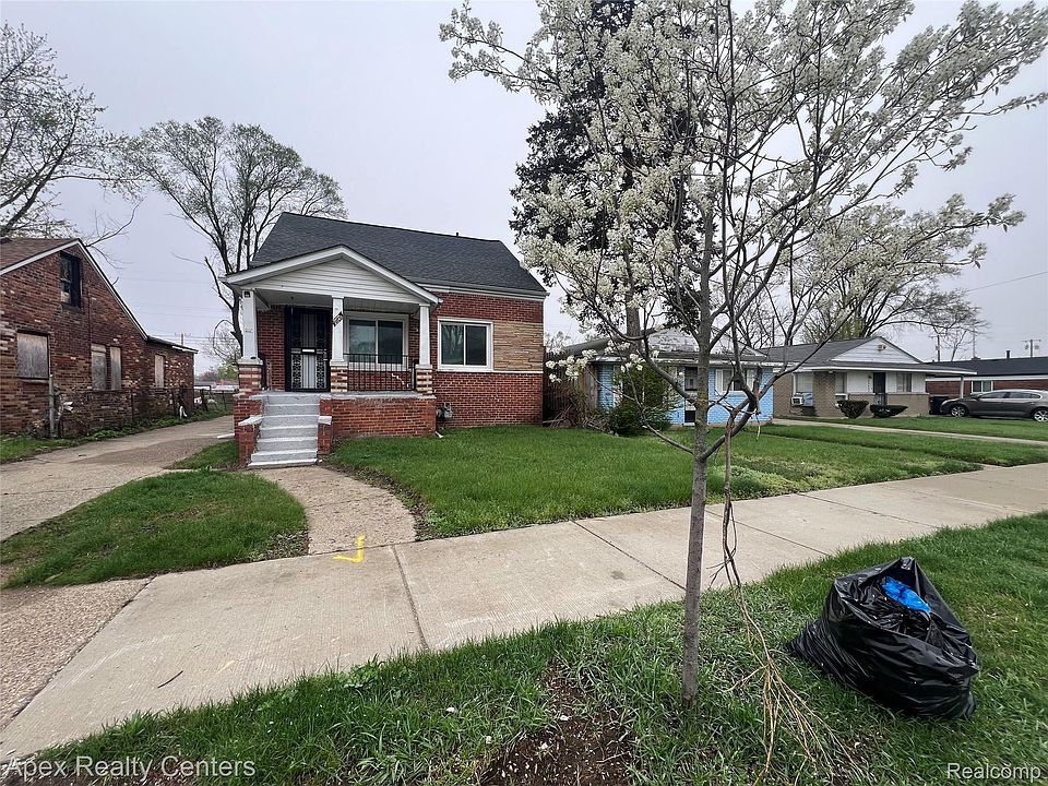 1st image of 20411 Washburn St