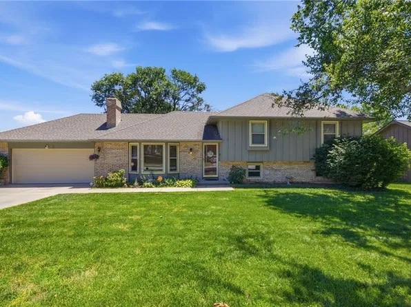 503 S Park Dr, Raymore, MO 64083