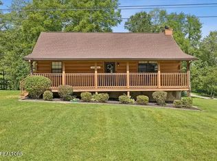 2842 Covemont Rd, Sevierville, TN 37862