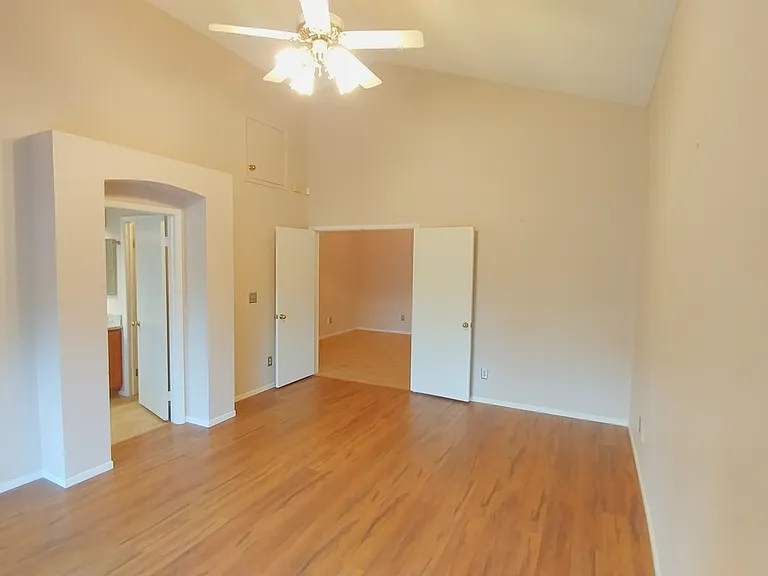 9901 Meandering Creek Ct — Photo 7