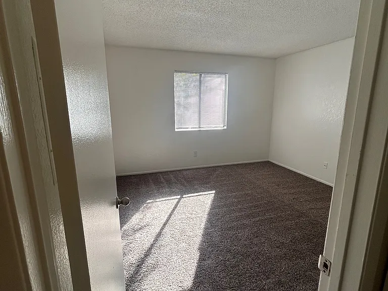 Vantage Point Apartments — Photo 49