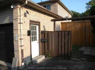 1301 Anton Sq, Pickering, ON L1V 5S4