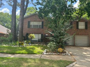 18615 Singing Woods Dr, Humble, TX 77346