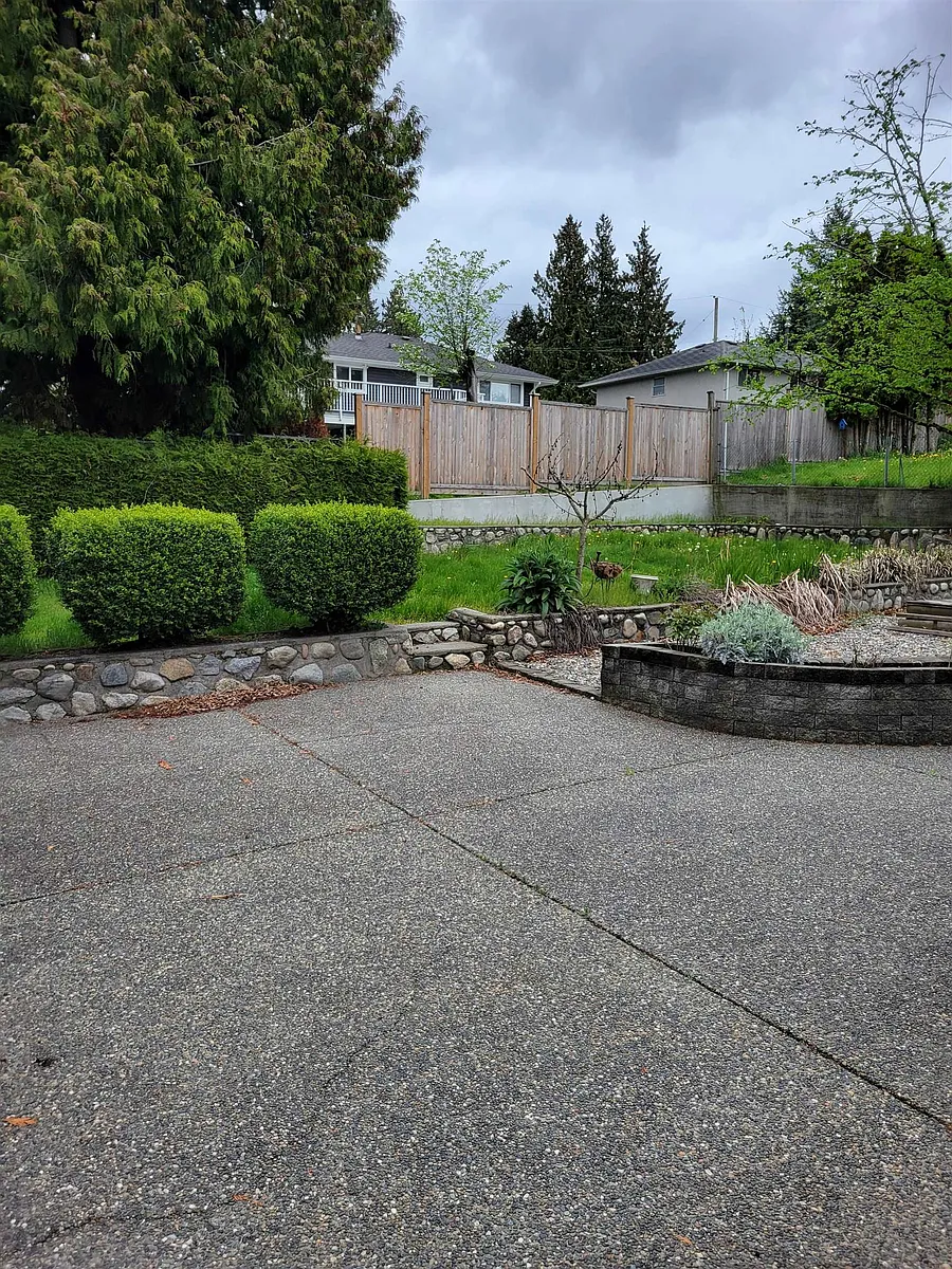 Building Photo - 9686 Princess Dr #UPPER