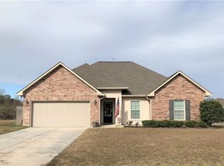 20397 Lullabye Ln, Hammond, LA 70401