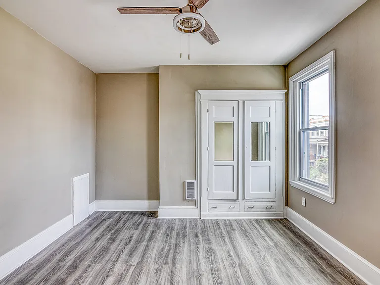 4834 Olive St — Photo 18