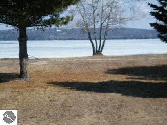 2nd image of LOT 8 Cottage Dr