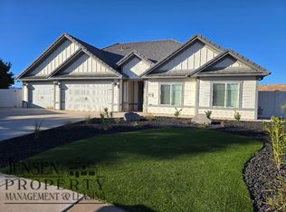 862 Crystal Dr, Saint George, UT 84770