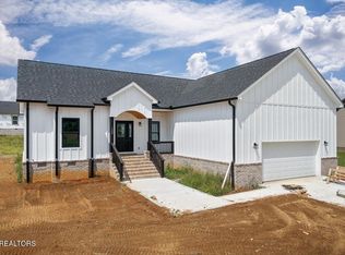 1288 Duck Pond Rd, Sparta, TN 38583