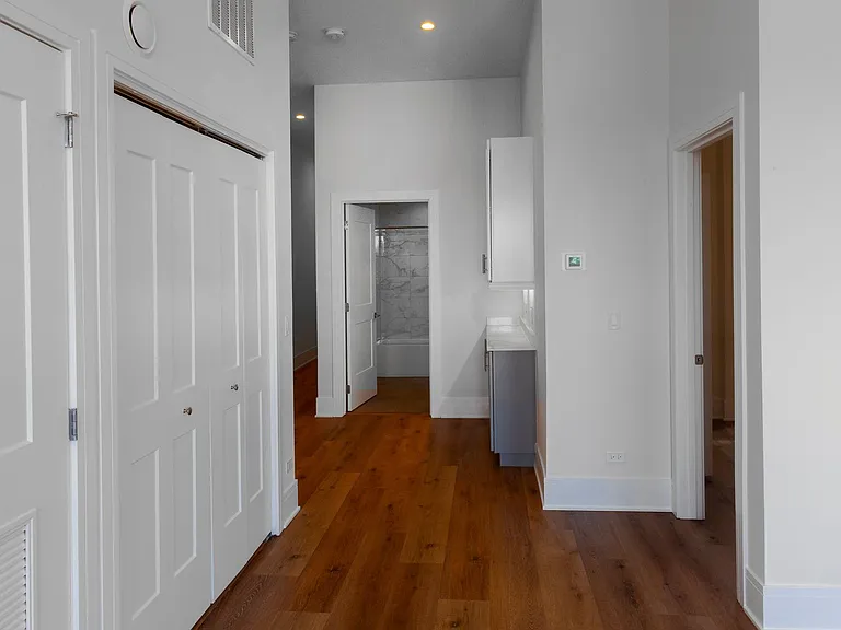 6700 North Ave — Photo 38