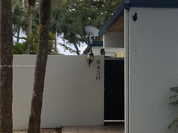 4th image of 6430 Sawmill Ln #6430