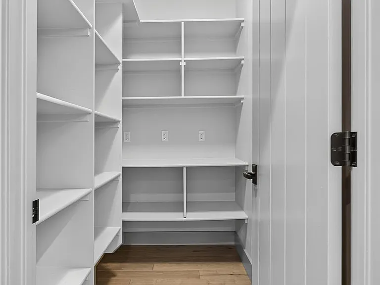 6063 W Baron St — Photo 19
