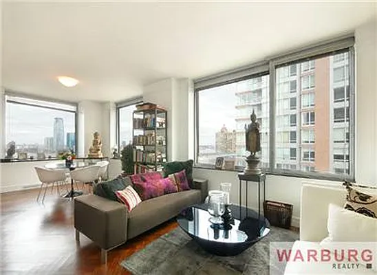 Rented by Warburg | media 22