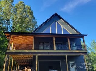 171 Cowtail Cv, Clyde, NC 28721