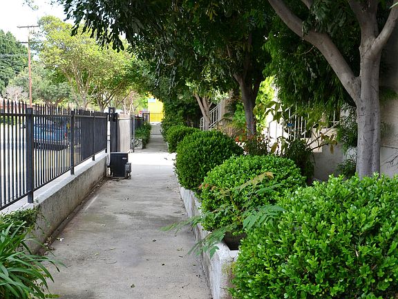 4th image of 12034 Orange St
