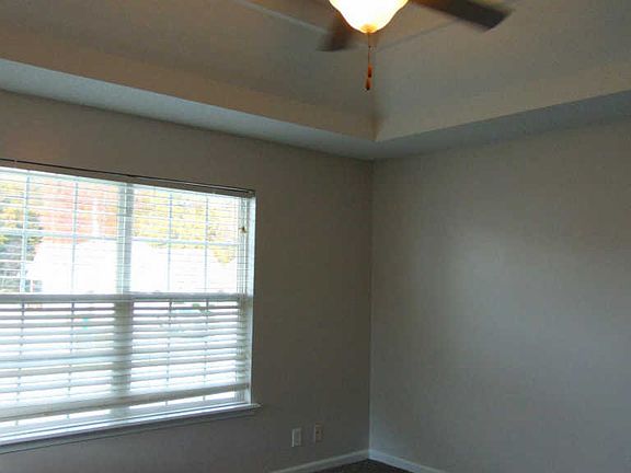 4th image of 1382 Scrub Oak Dr